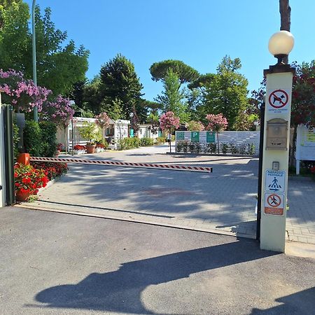 Camping Parco Vacanza Partaccia 2 Marina di Massa Exterior foto